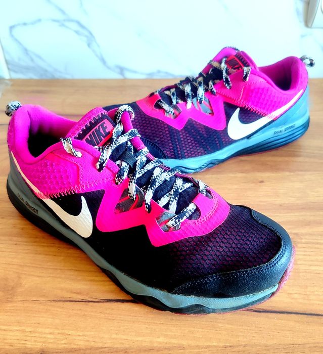 Кросівки Nike Dual Fusion Trail W
