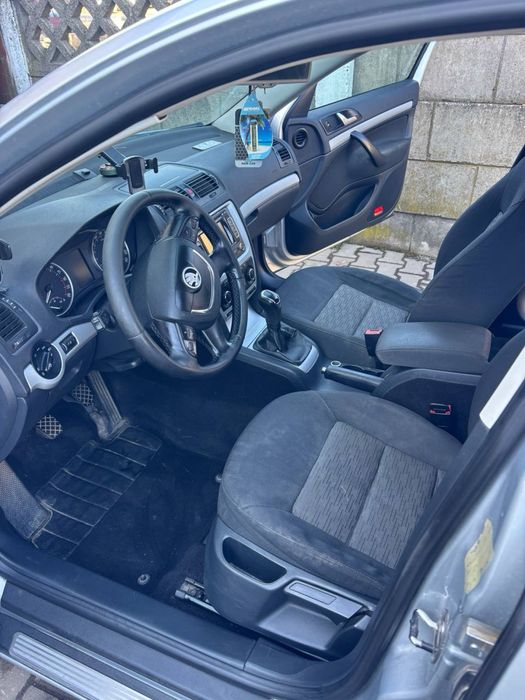 Продам Skoda Octavia  a 5 restail 2012 року в непоганому стані 8/10