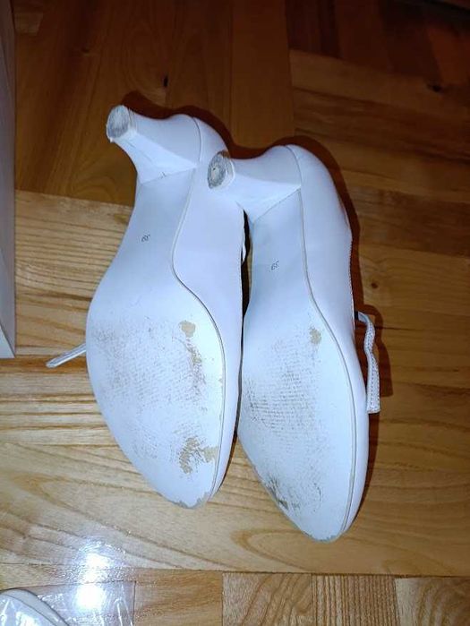 Buty białe, ślubne marki Graf