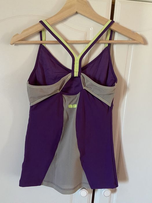 Top de desporto feminino