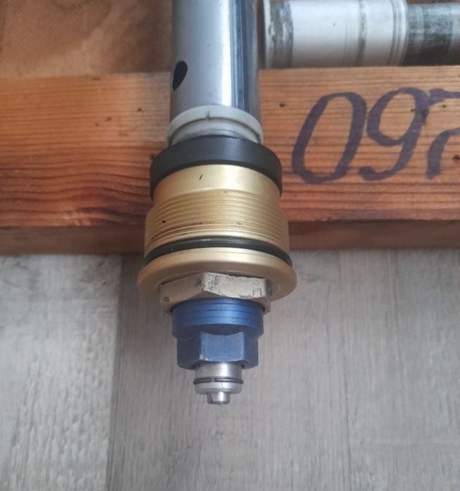 Вилка передня Suzuki gsxr k1 k2 k3