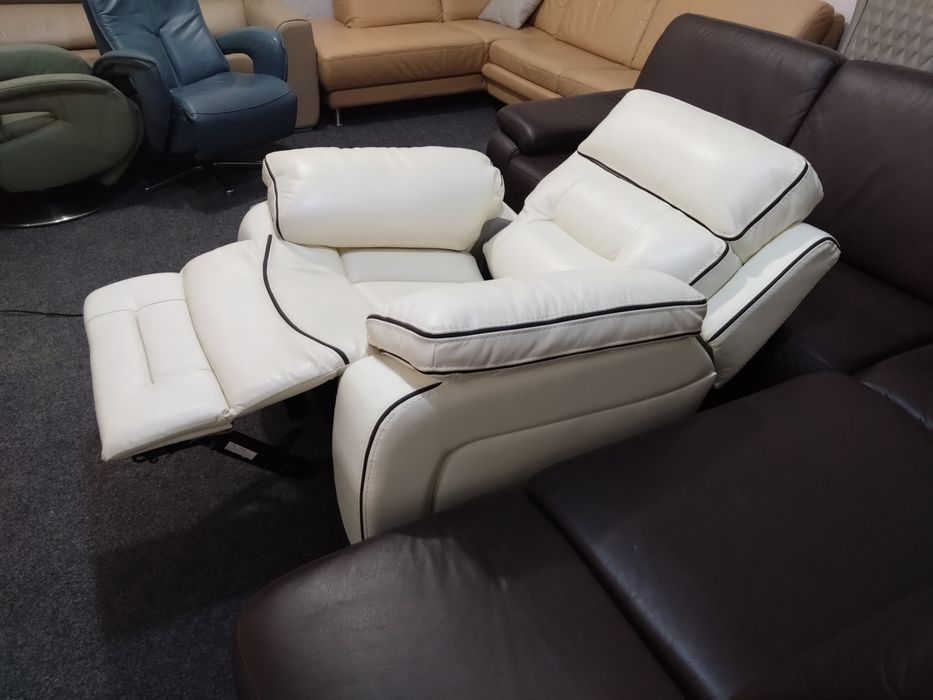 Шкіряне крісло розкладне диван  Кожаное кресло реклайнер раскладное