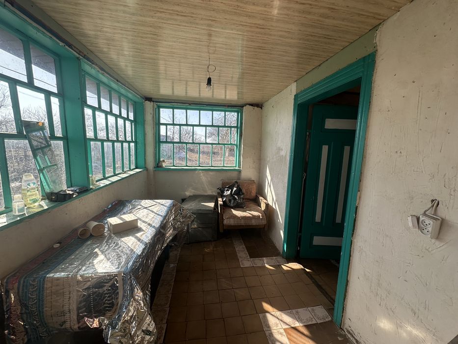 Продам будинок з виходом до річки