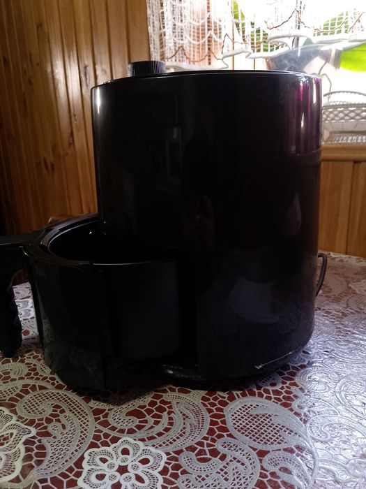 Безмасляная фритюрница(аэрогриль) с чашей Air Fryer BW-3011 4л 1200W