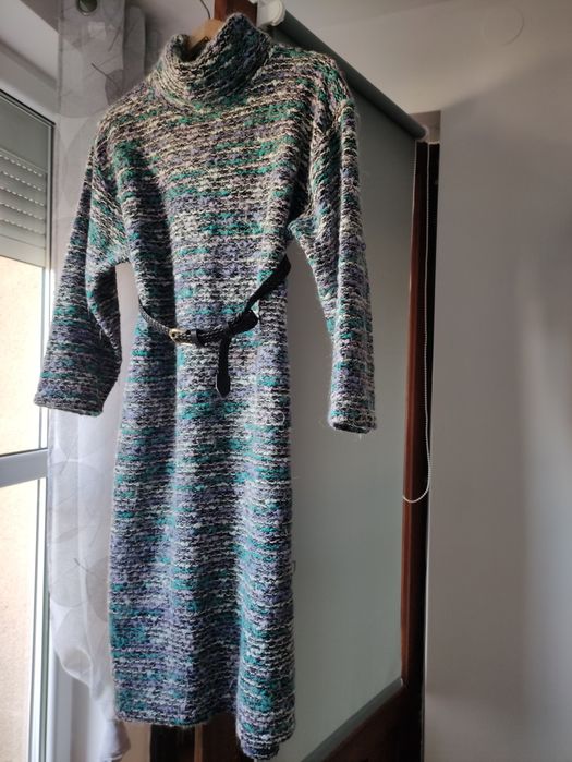 Efektowna suknia z golfem boucle rozm. 38/40 oversize!