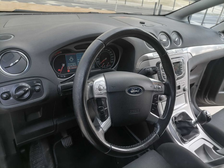 Ford S Max 7 lug.versão de luxo t.extras Impecável