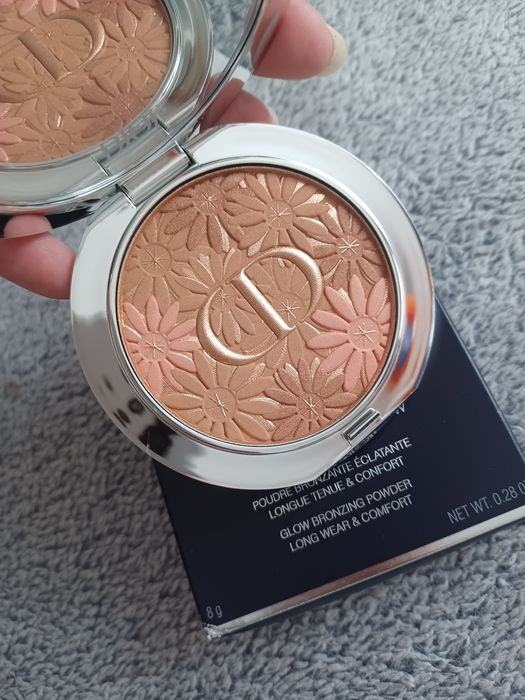 Przepiękny bronzer Dior