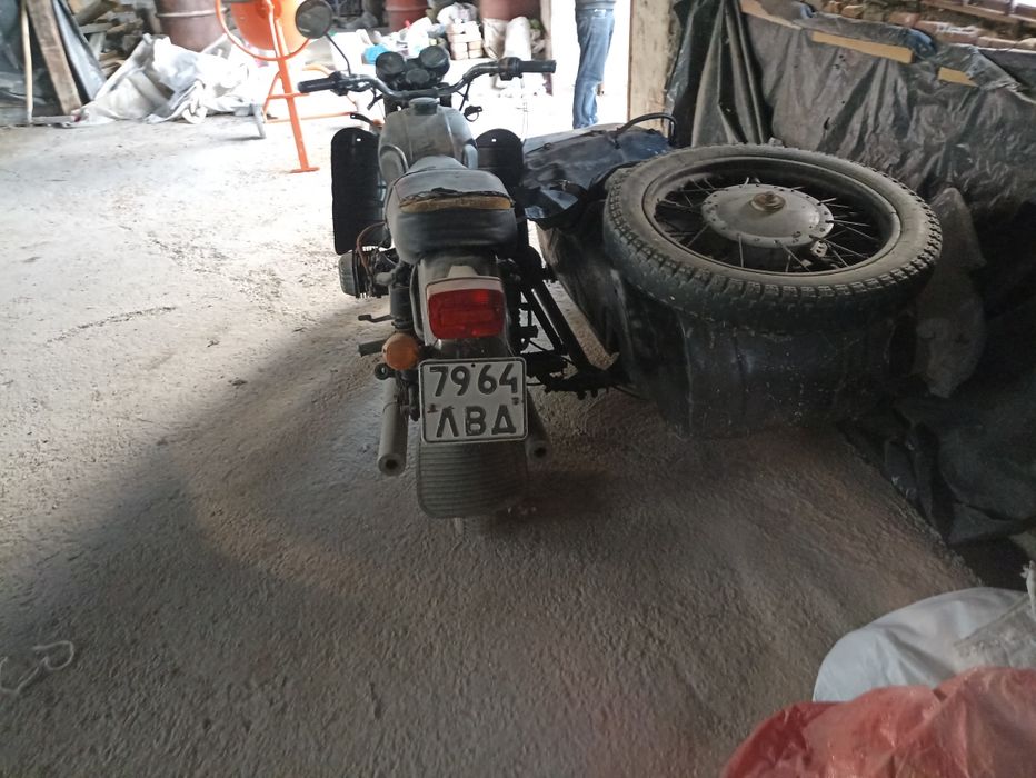 MT 10 мотоцикл на ходу.