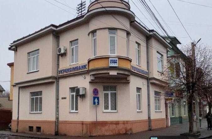 Нежитлова будівля, 255,3 м2, м. Мукачево, вул. Чехова, буд. 25