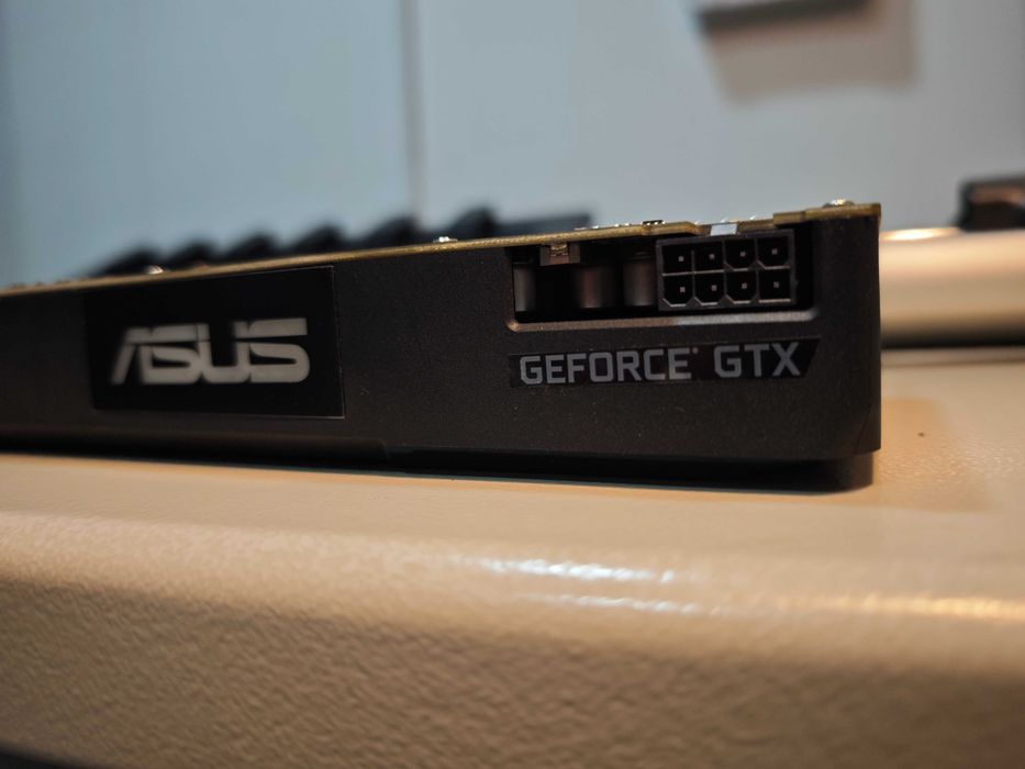 Placa Gráfica ASUS Turbo GeForce GTX 1070 Ti 8GB - Blower Style
