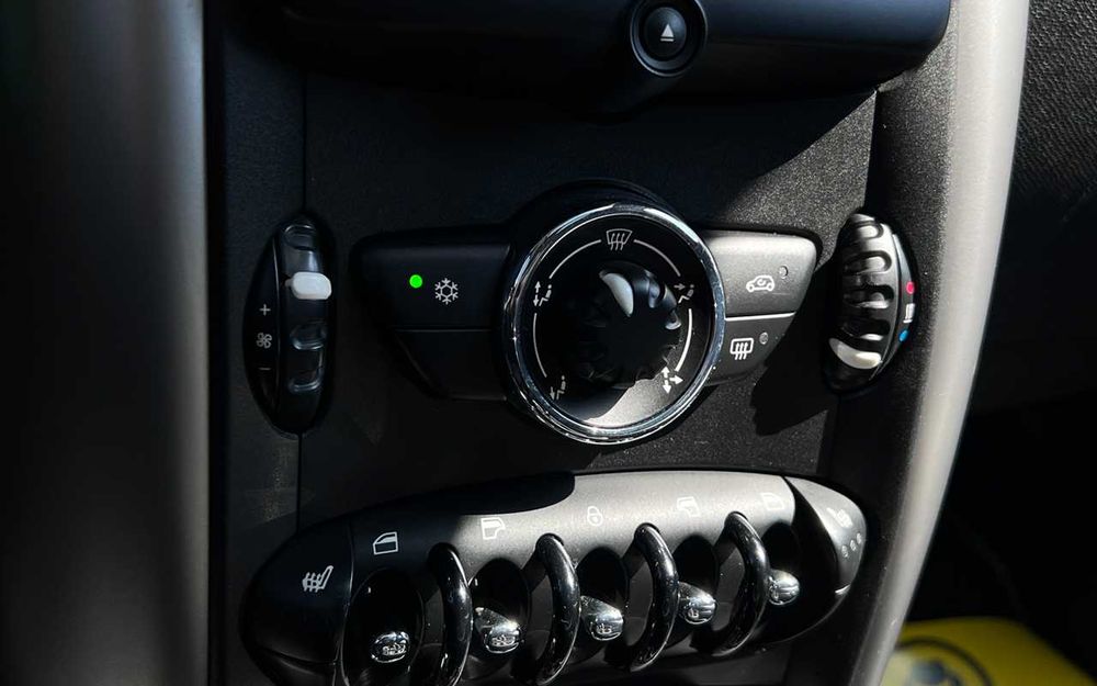 MINI Cooper 2012