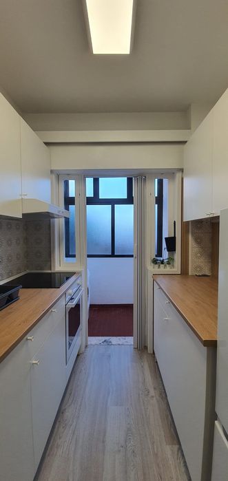 Arrenda-se - T1 no Porto | Zona Central | Excelente Localização