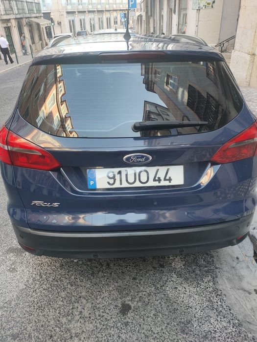Ford focus 1.5 tdci — fotografia 2