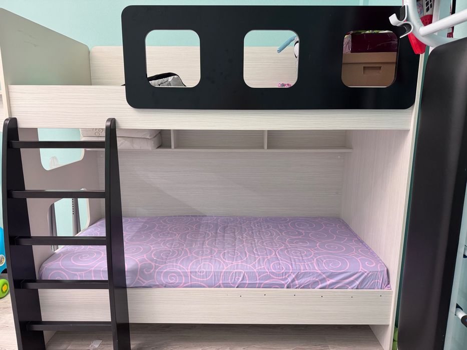 Комплект меблів в дитячу кімнату Snite Zoo