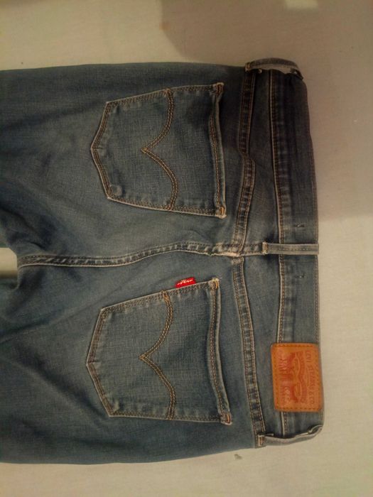 Levi Strauss: jeansy super skinny 28