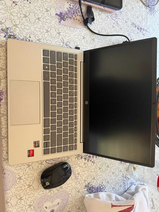 Portatil HP 14-em007np 14" 16GB RAM 512 GB