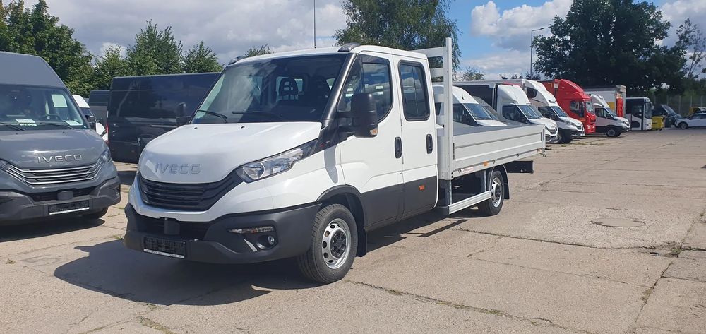 Iveco 35S18HD DOKA 7 OSÓB OKAZJA hak gratis - TANIO !! WYPRZEDAŻ  NOWY model Iveco 35S18HD 3 LITRY 176KM -wersja wzmocniona