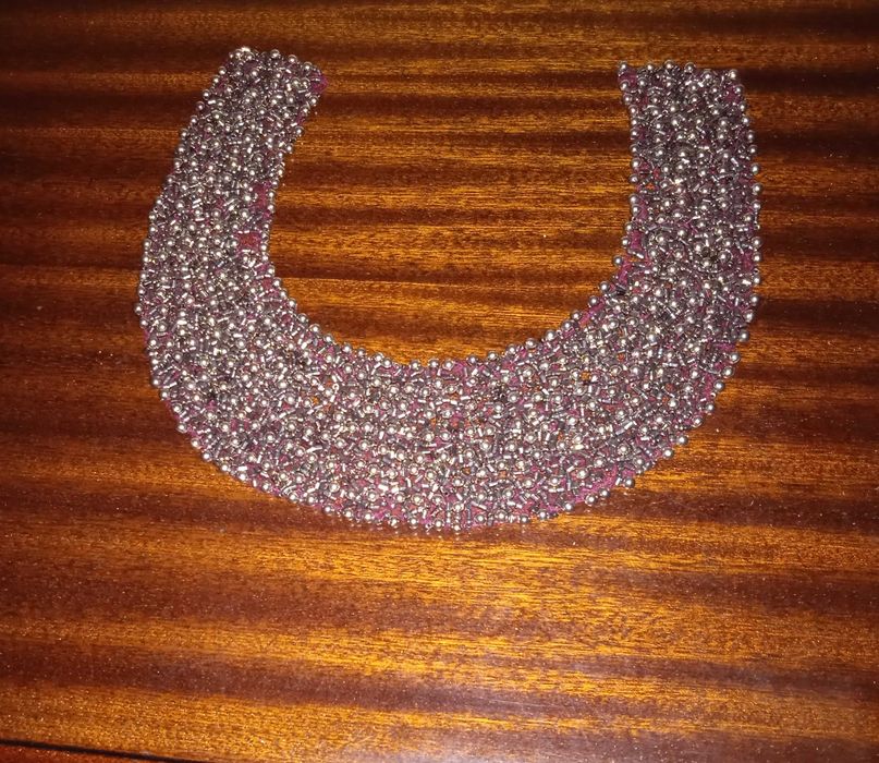 Украшение колье на платье блузку вышитое бисером