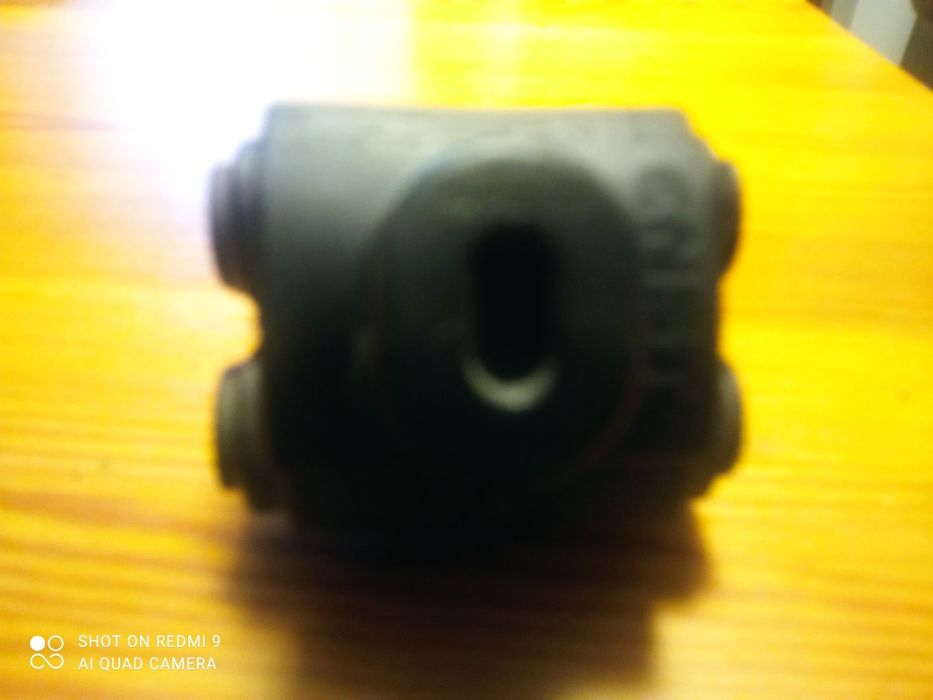 Ensto Zacisk przebijający izolację Al 10-95mm2 lub Cu 1,5-70mm2 SL11.1
