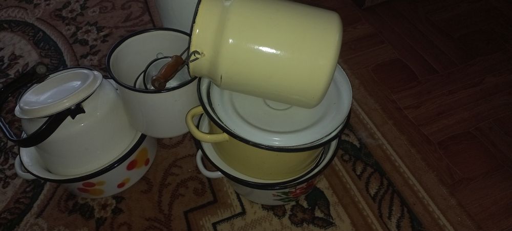 Посуда  емалірована