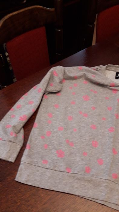 Bluzy dresowe dziewczęce S
