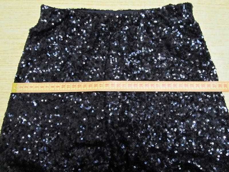 Zara  брюки клеш черные стрейч-гипюр с пайетками р.XS