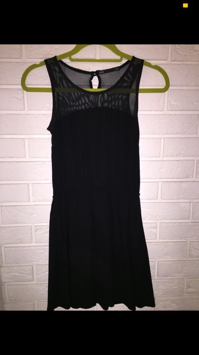 Czarna sukienka