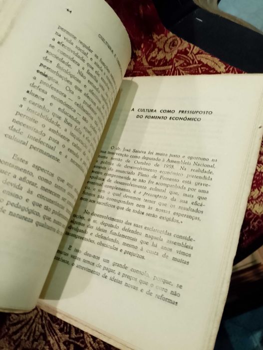 Cultura e Democracia 1961 Victor de Sá 1ª Edição