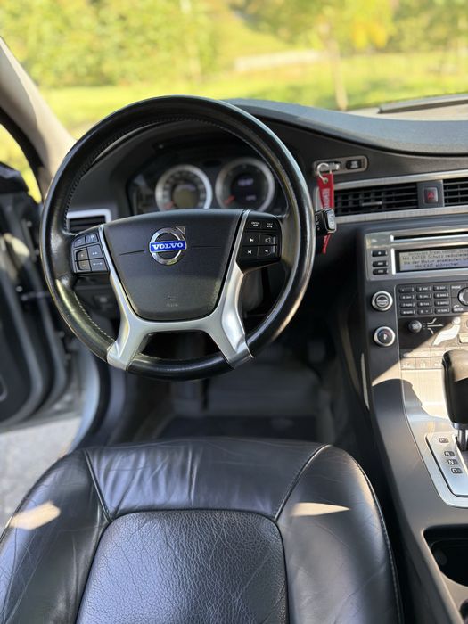 Volvo xc70 2.4D5 awd