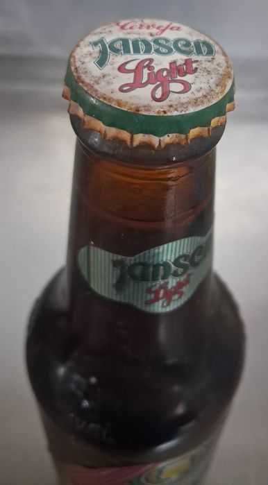 Garrafas antigas ainda fechadas inicio anos 90