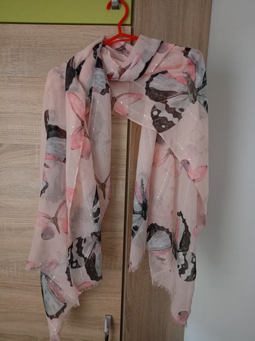 Szalik damski z cekinami