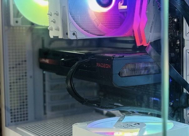 Placa Gráfica Sapphire Pulse Radeon RX 7600 8GB GDDR6