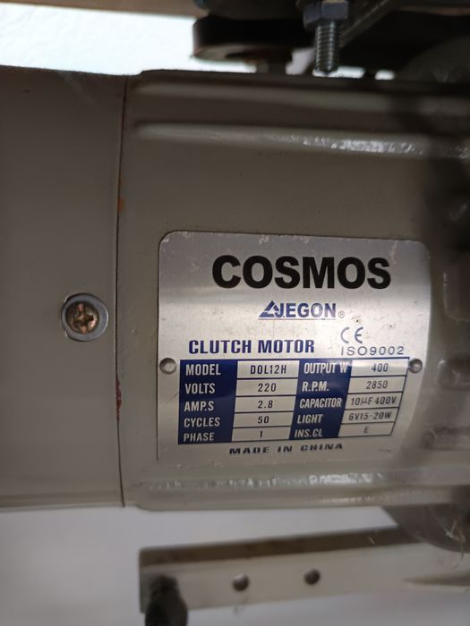 Máquina de costura profissional Singer S591