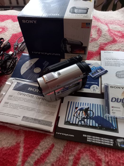 Sony DCR-DVD610E відеокамера