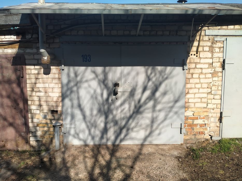 Капитальный гараж на космонавтов