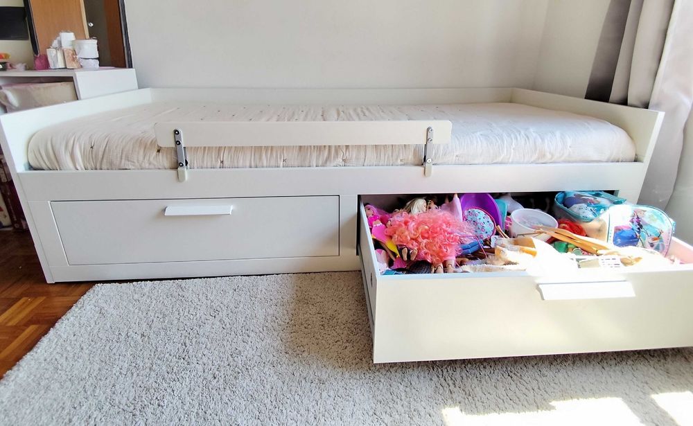 Cama branca Brimmes IKEA