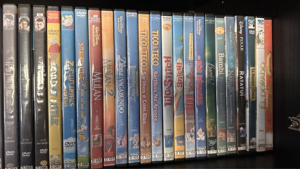 Vendo coleção de dvd’s de desenhos animados e alguns filmes