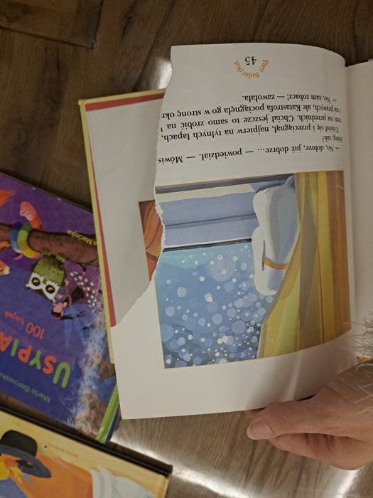 Zestaw książek. Ciekawe historie. Wiele opowiadań. Uszkodzone 3 kartki