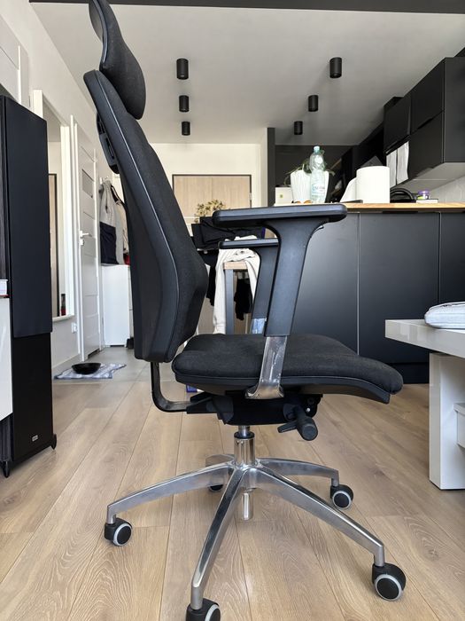 Krzesło biurowe ergonomiczne profesjonalne