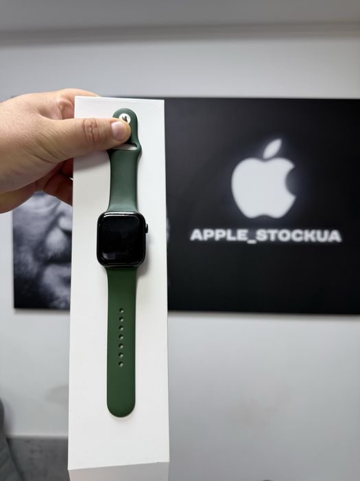 Продам Apple Watch 7 45 Green