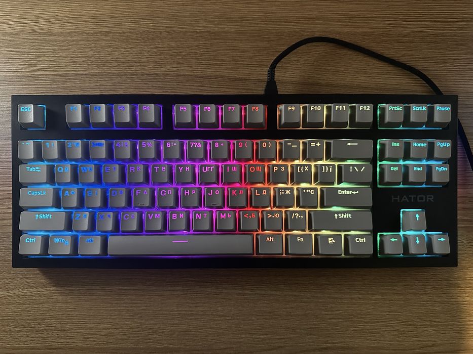 Hator Skyfall TKL Pro — механічна клавіатура з hot-swap