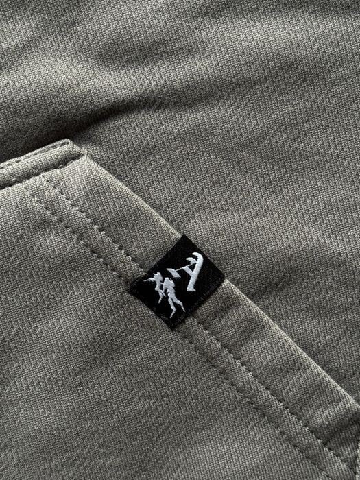 Худі Amphibious.