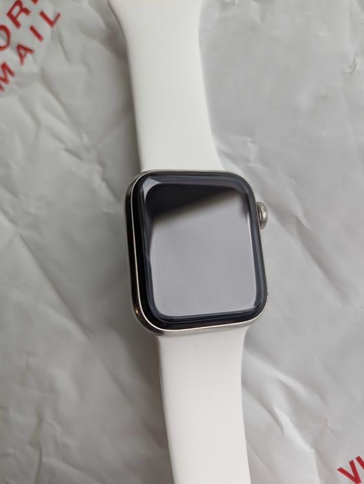 США Стальний Apple Watch 6 40 Stainless Steel silver батарея 84% рідна