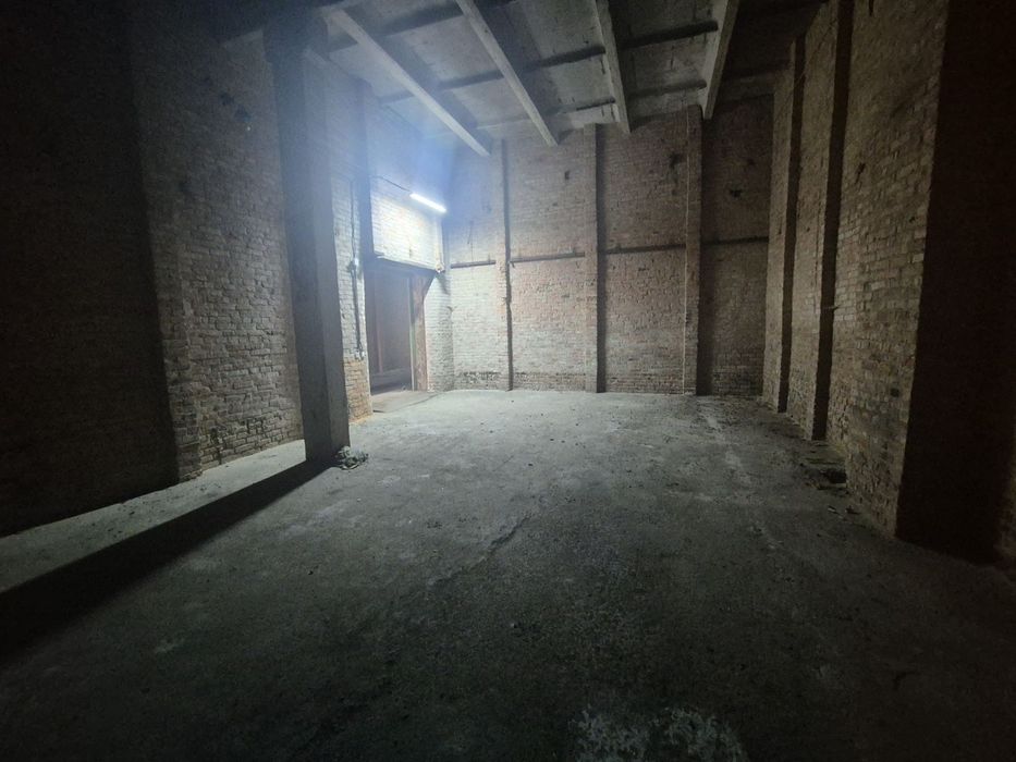 Продам нежитлове приміщення р-н м'ясокомбінату