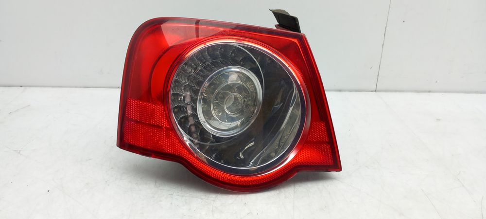 Farolim esquerdo VOLKSWAGEN Passat (3C2)