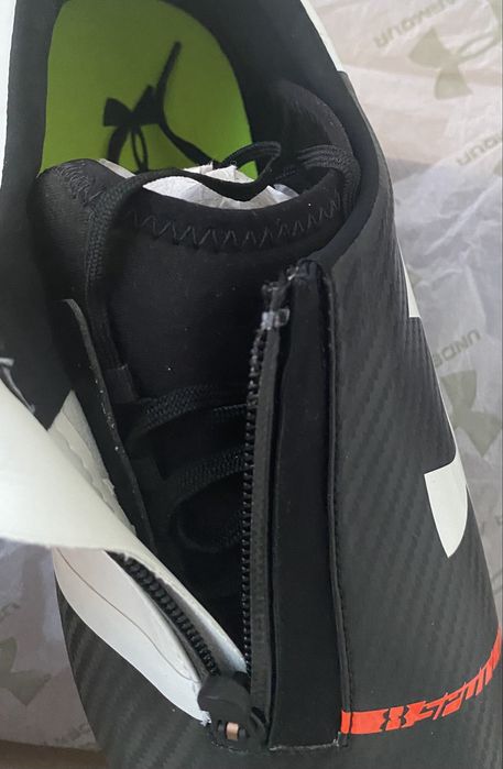 Чоловічі футбольнi бутси Under Armour Sportlight FG 43-44