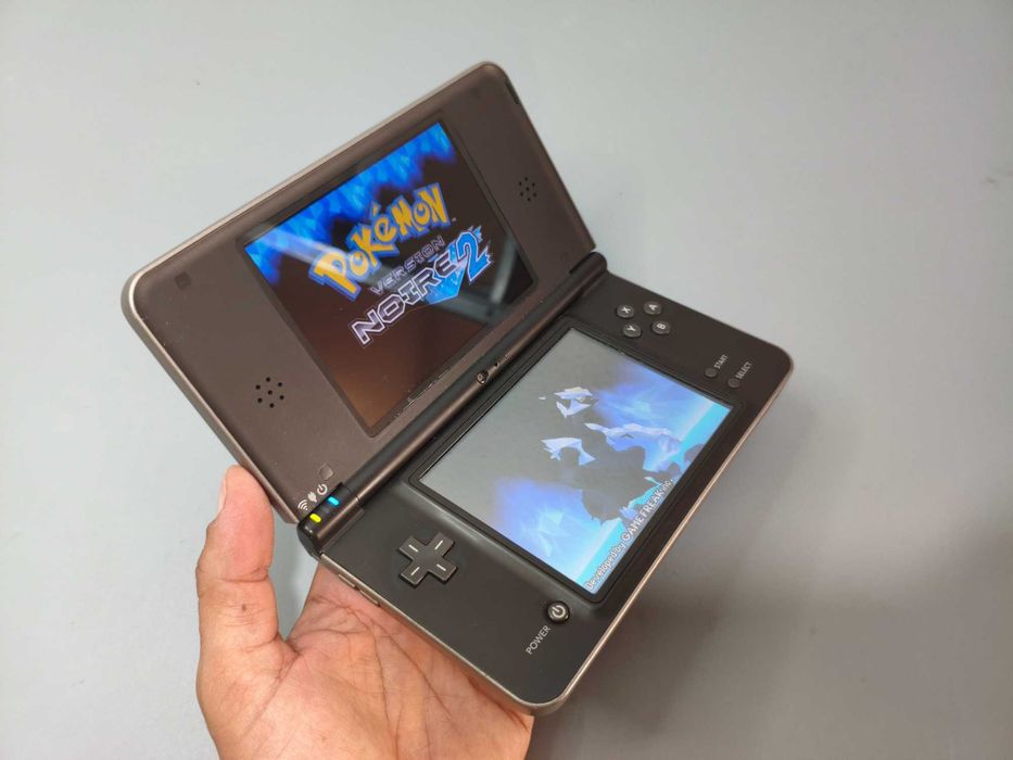 Nintendo DSI XL Consola