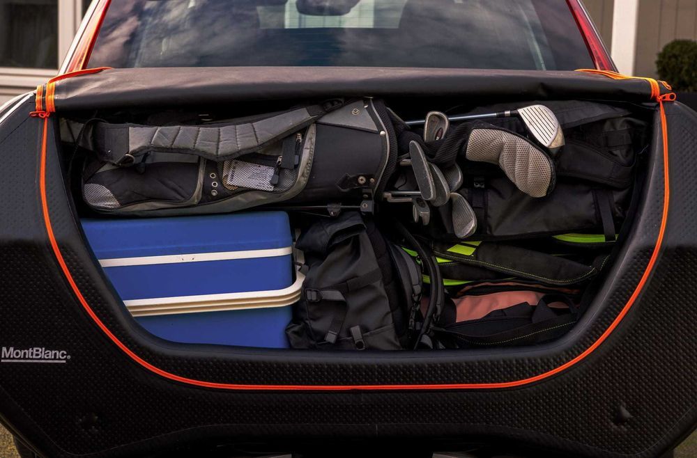 BOKS do wielu platform rowerowych na hak MONT BLANC Senja Cargo Box
