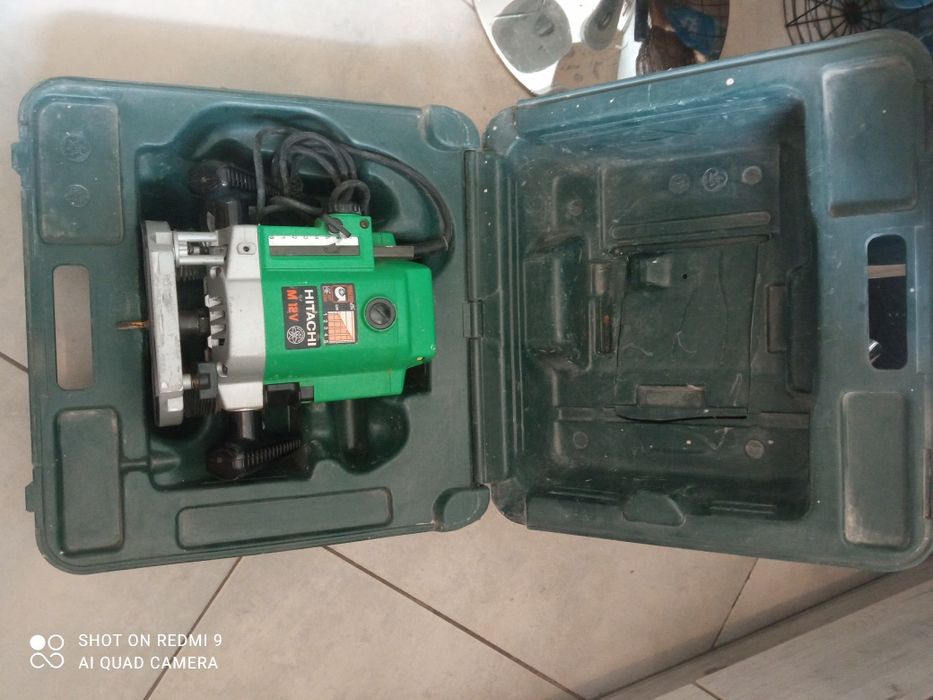Frezarka Hitachi M12V