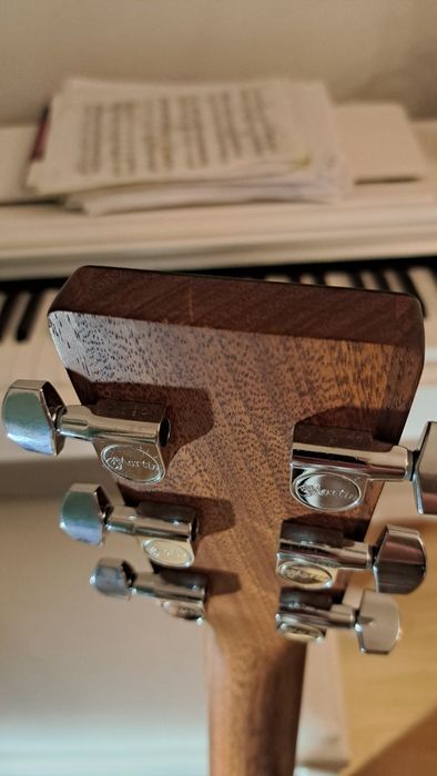 Guitarra Martin 000-10E